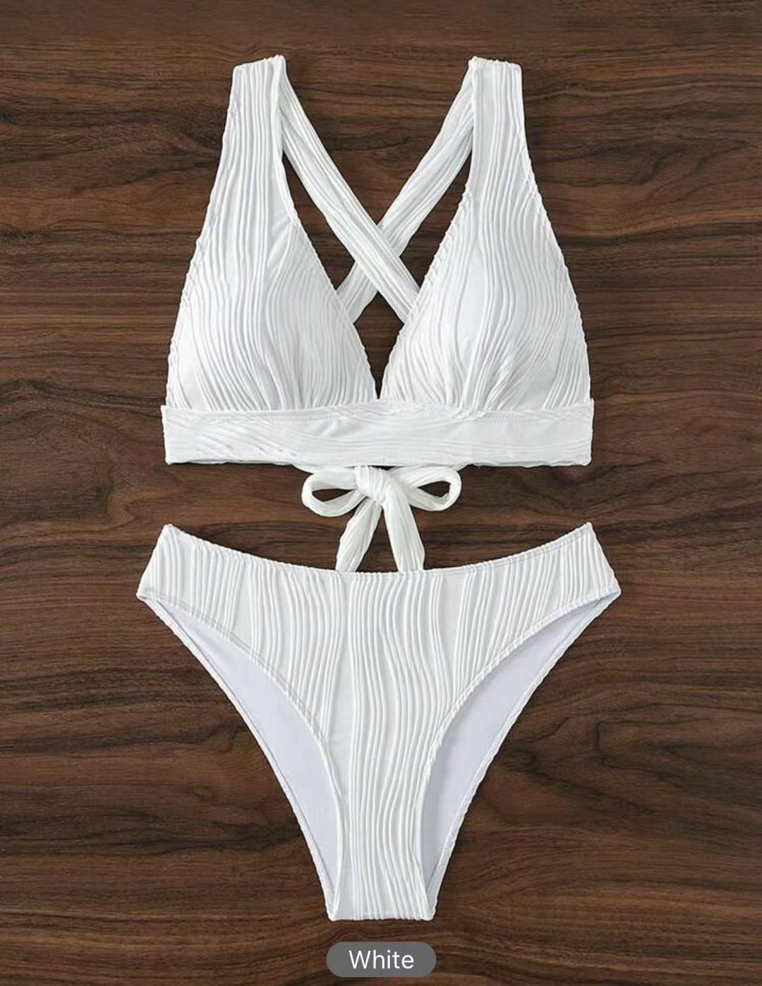 Dame bikini-sæt med moderne indpakningsdesign og smagfulde ribbede detaljer Skovae