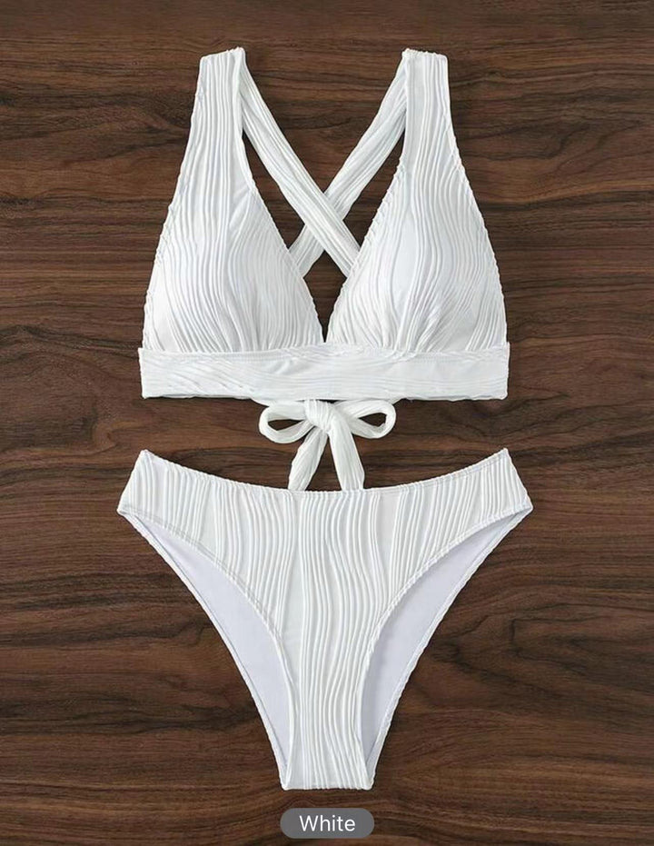 Dame bikini-sæt med moderne indpakningsdesign og smagfulde ribbede detaljer Skovae