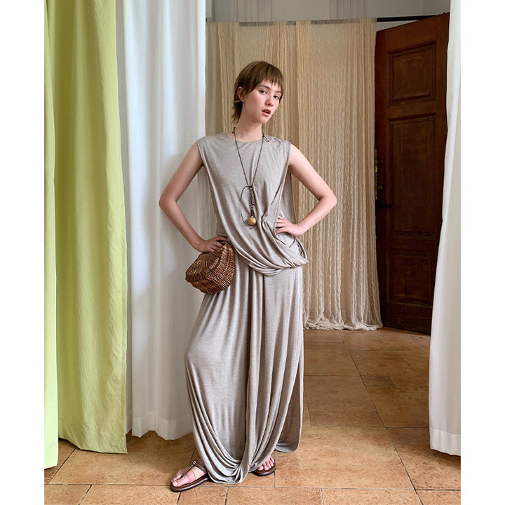 Dame Jumpsuit med elegant indpakningsdesign og flydende snit Stilla