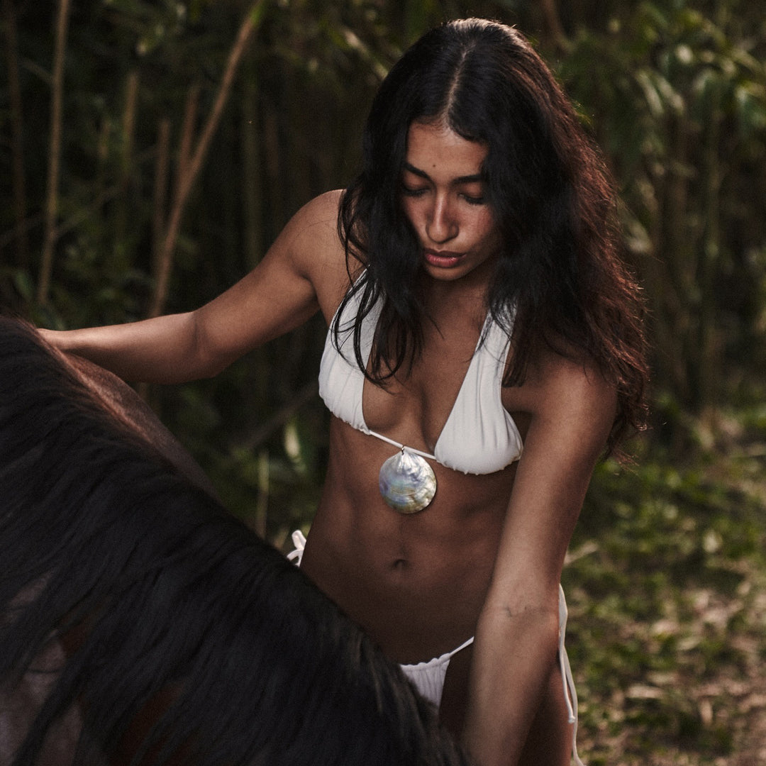 Dame bikini sæt med justerbare stropper og elegant trekant design Stilla
