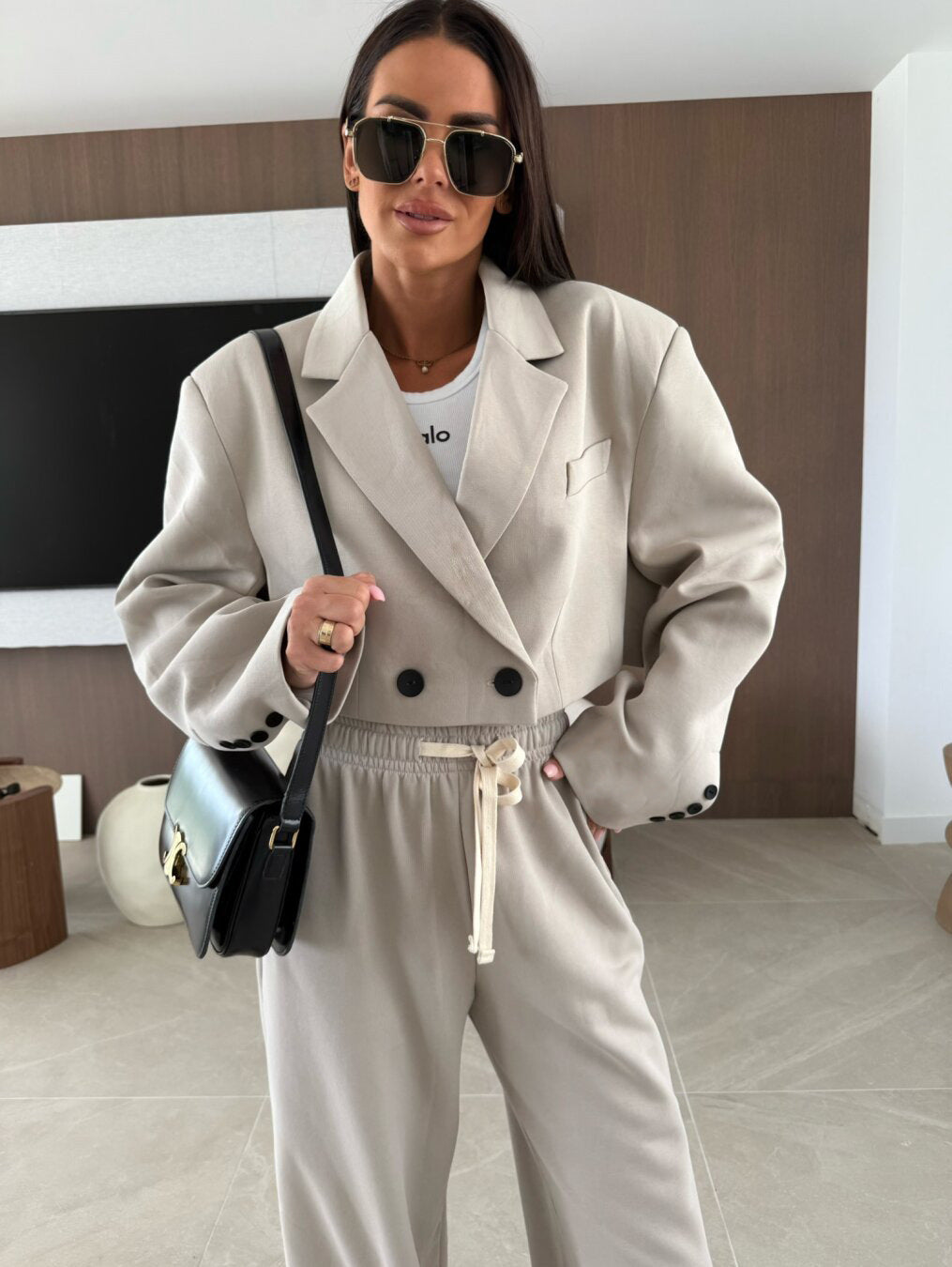 Kvinders afslappede jumpsuit i oversized stil med elastisk talje Skovae