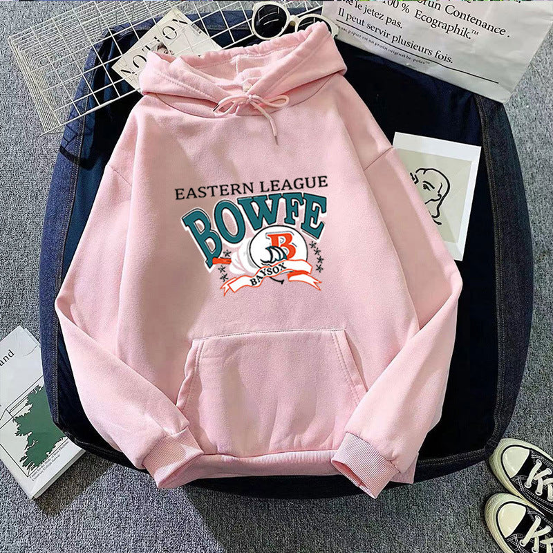 Kvinders sporty hættetrøje med trendy grafisk print Skovae