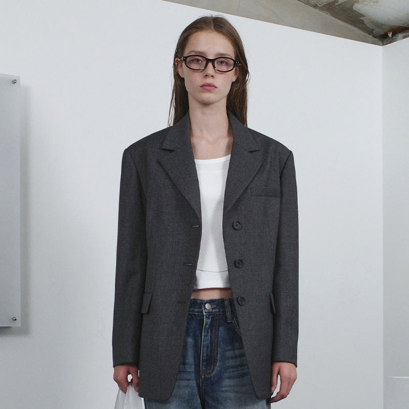 Dame moderne oversized blazer med højkvalitets stofdetaljer og bred revers Stilla