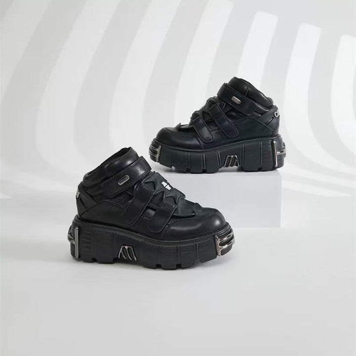 Dame Urban High-Top Sneakers med robust design Stilla