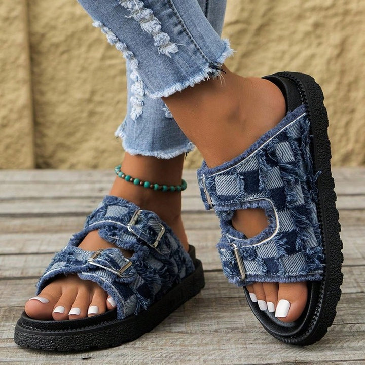 Dame mode sandaler med remme og frynset denim Stilla