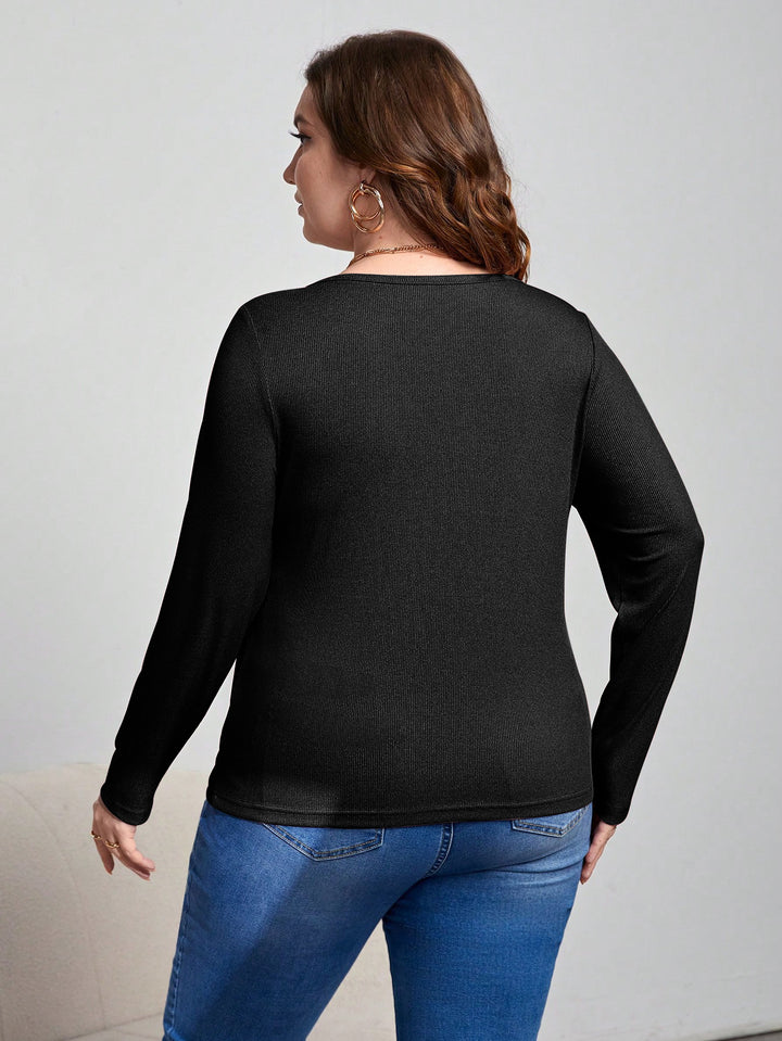 Dame stilfuld langærmet skjorte med elegant knudedesign og moderigtigt cut-out Stilla