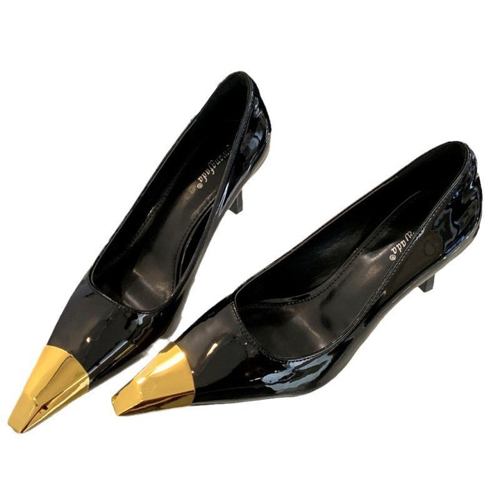 Dame elegante og fashionable stilettoer med metallisk spids Stilla