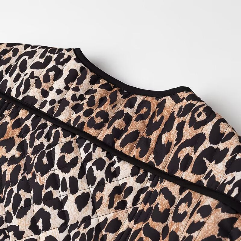 Kvinders modejakke i trendy leopardmønster Stilla