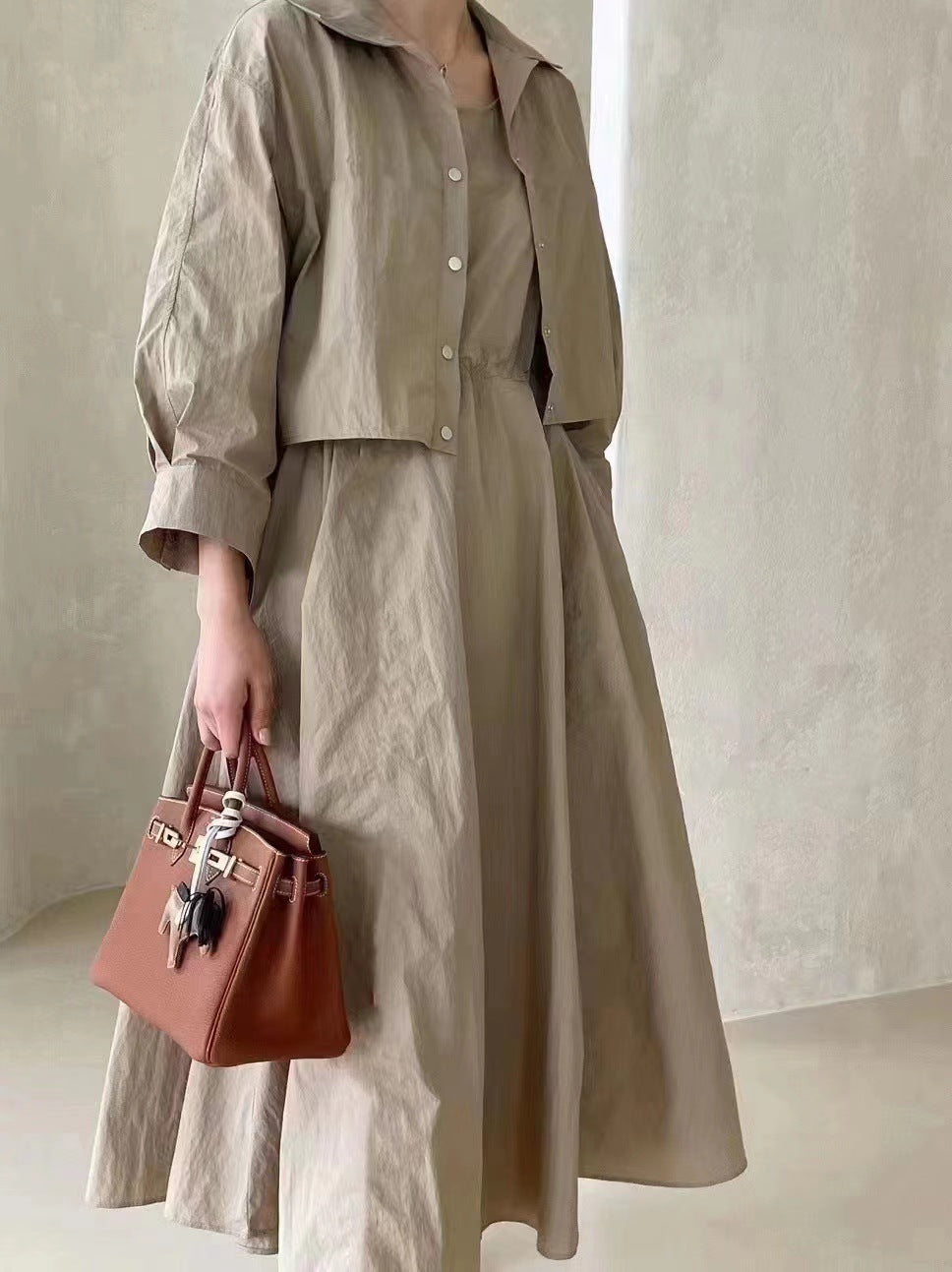 Dame Midi-Kjole med struktureret Oversized-Jakke Stilla