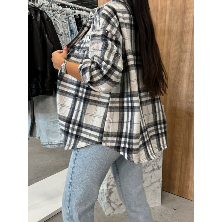Dame flannel skjorte med ternet design og brystlomme Stilla