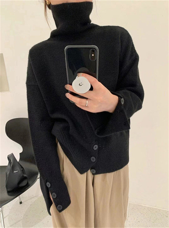 Kvinders rullekrave sweater med knapdetaljer og blødt materiale Stilla