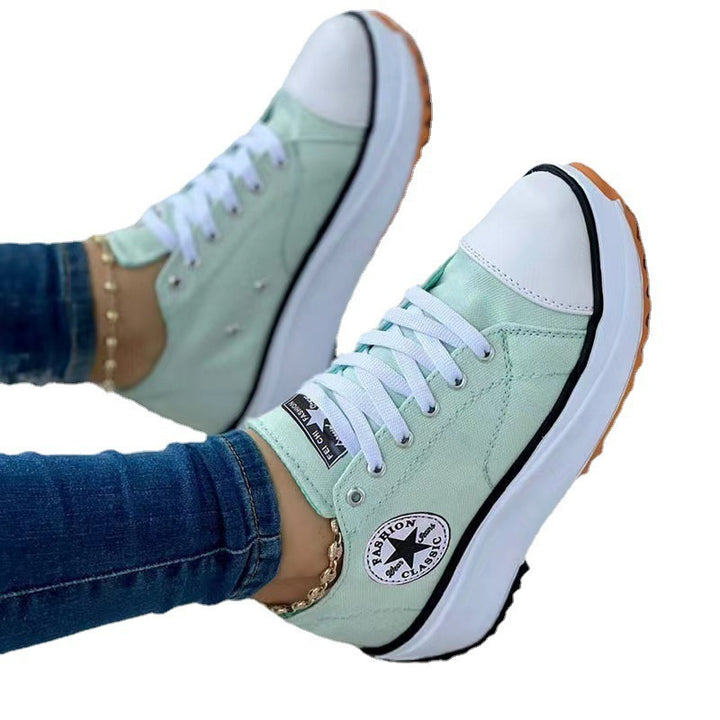 Dame Sporty Sneakers med polstret fodbredde og skridsikker sål Stilla