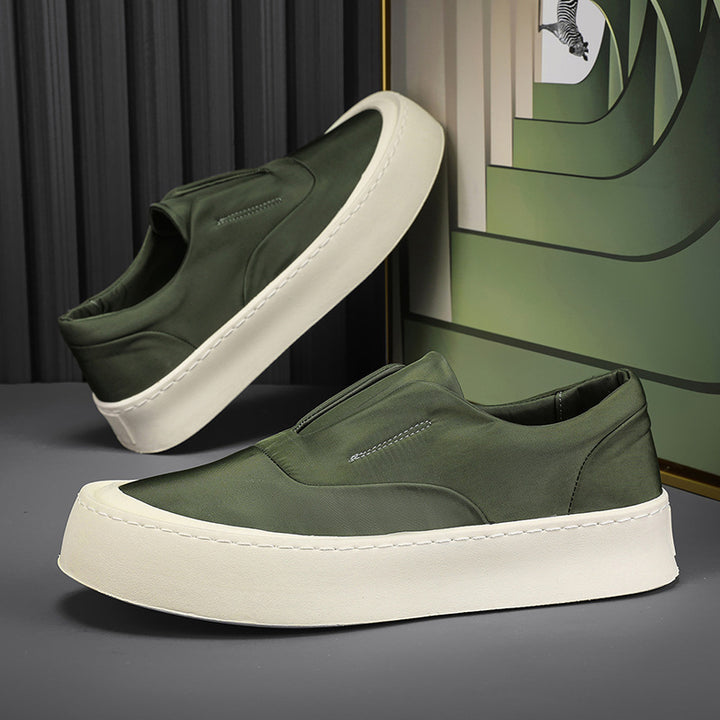 Femme Slip-On Platform Sneakers med elastisk detalje Stilla