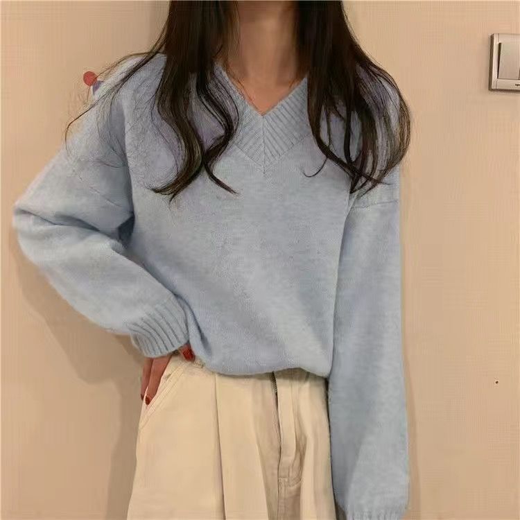 Dames blød V-hals sweater lavet af høj kvalitet uld Stilla