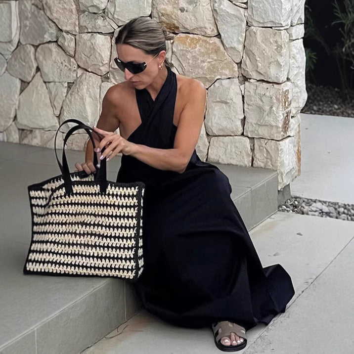Dame maxikjole med off-shoulder design og elegant snit Stilla