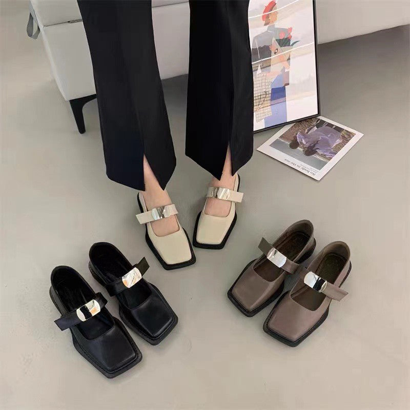 Dame Ballerinas med firkantet tåparti og metalaccent Stilla