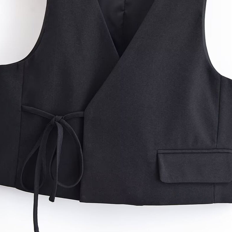 Dame indpakningsbluse med smart knude og elegant pasform Stilla