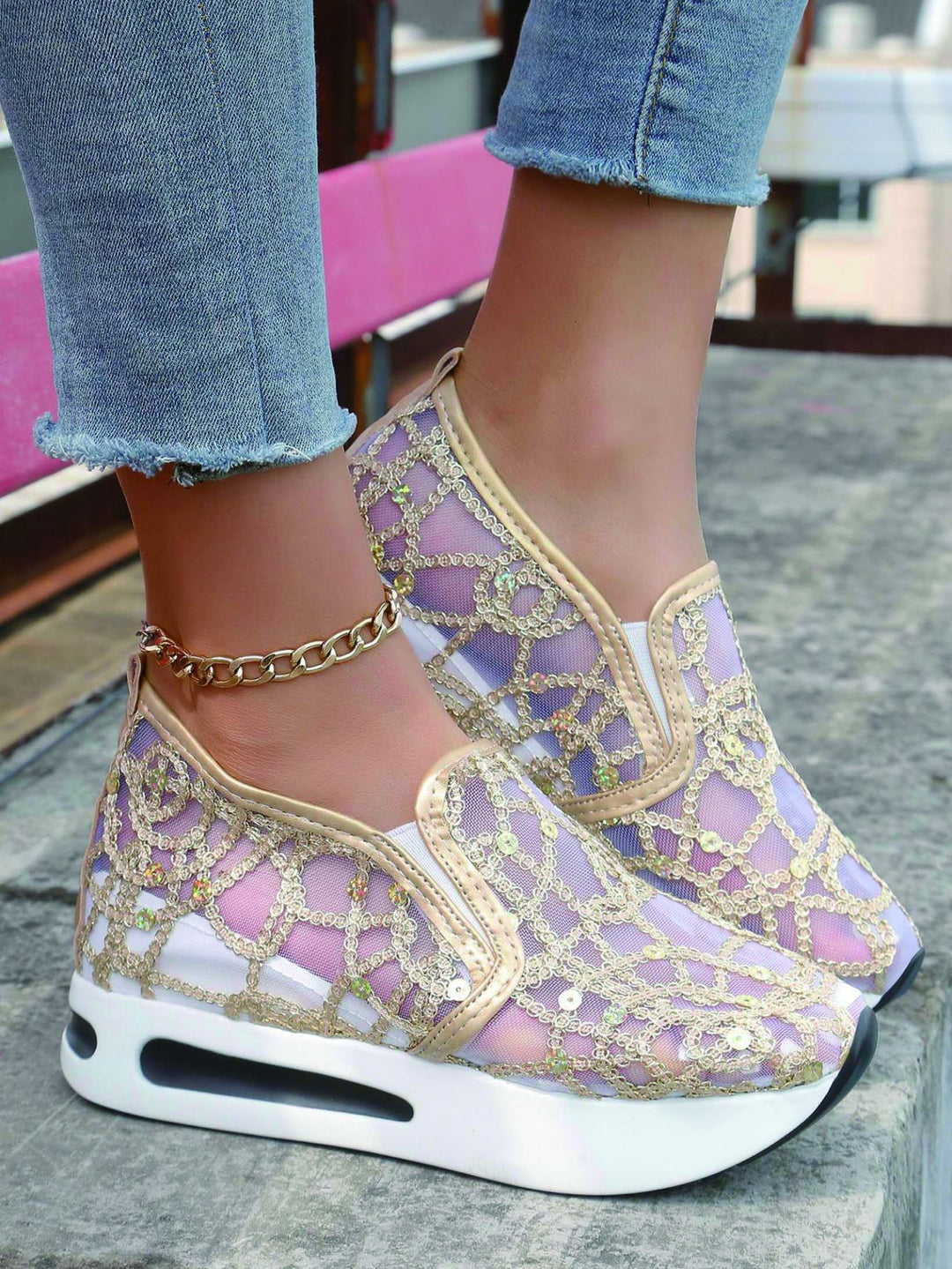 Dame Sporty Slip-On Sneakers med elegant spids og glimmer-accenter Stilla