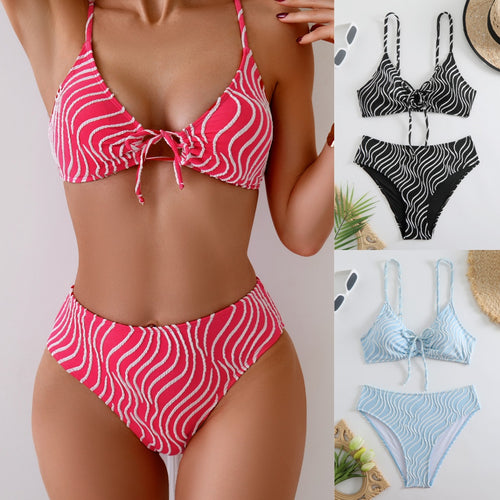 Dame bikini-sæt med elegant bølgemønster og justerbar top Stilla