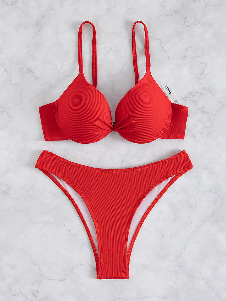 Dame Lettere Bikinitop med drejet forside Stilla