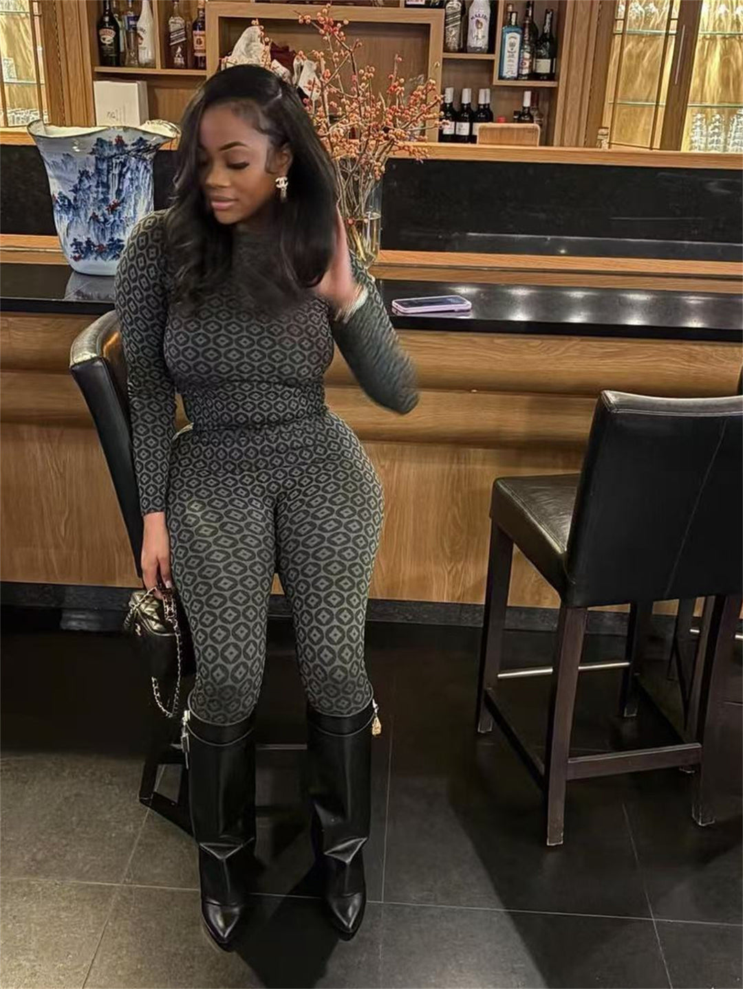 Dame elegant og figurtilpasset Jumpsuit Stilla