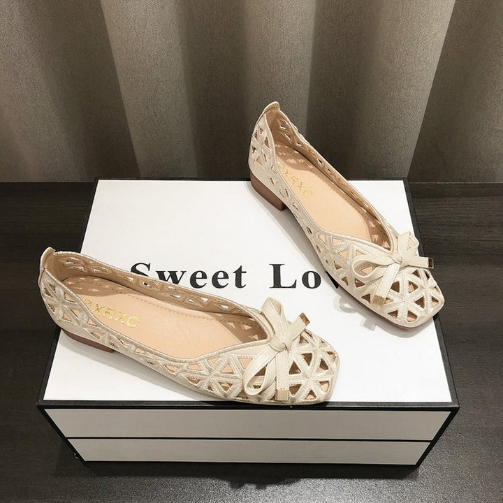Dame luftige Ballerinas med moderne rem-design og elegant sløjfe-applikation Stilla