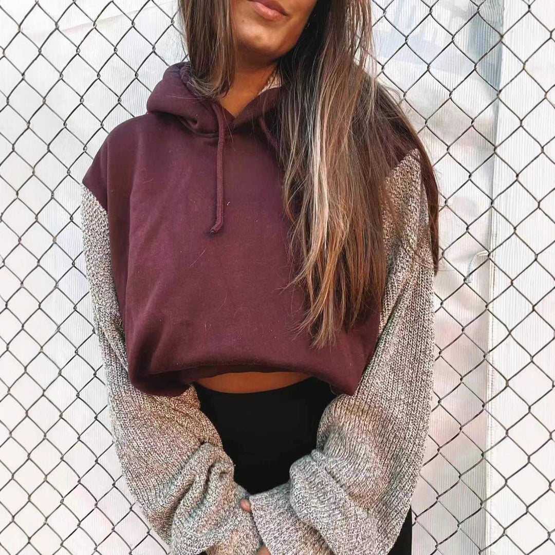 Dame nan Hætte-Cropped-Pullover med vidde strikærmer og snøre Skovae
