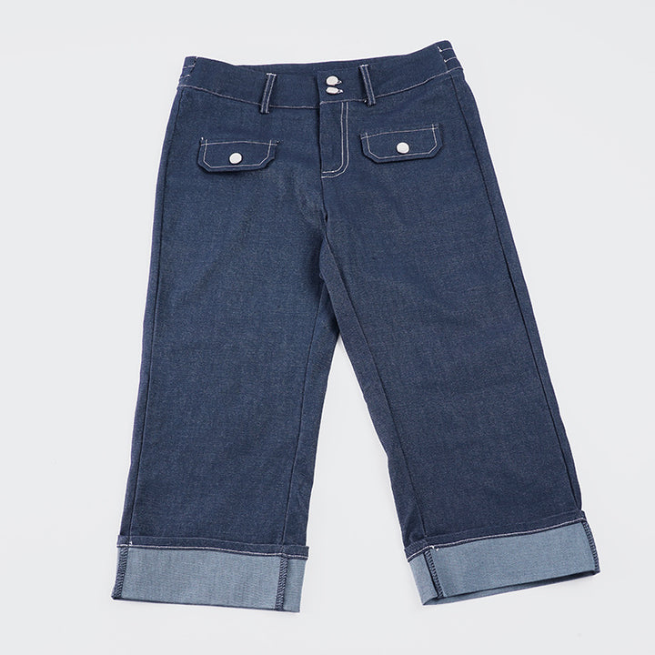 Dame jeans i moderne cropped stil med praktiske lommer og afslappet omslag Skovae