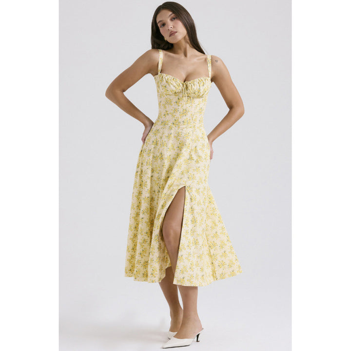 Dame maxikjole med floral design og elegant slids Skovae