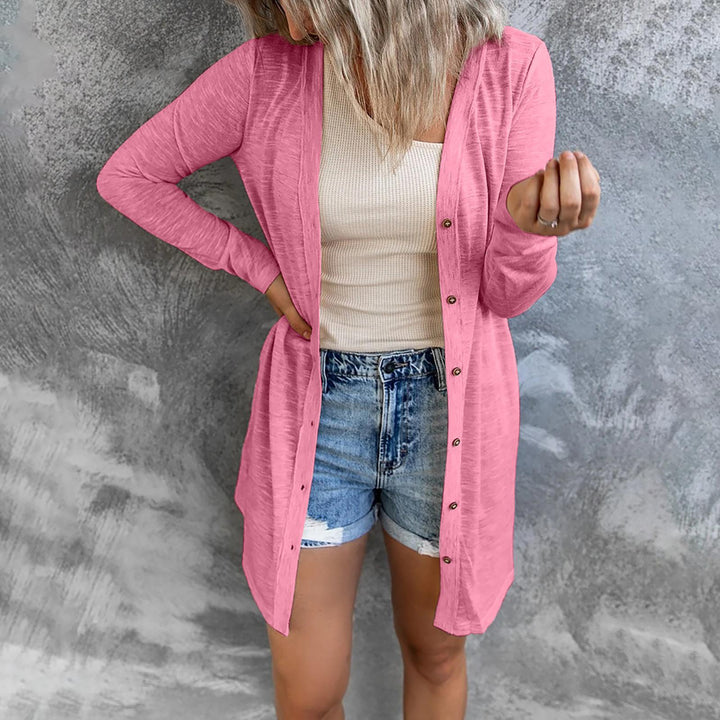 Dame Longline Cardigan med knaplukning og fin struktur Stilla