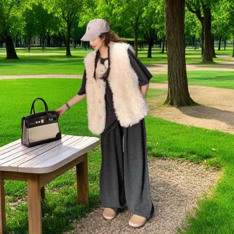 Dame Fluffy Vest med Knapdetaljer Stilla