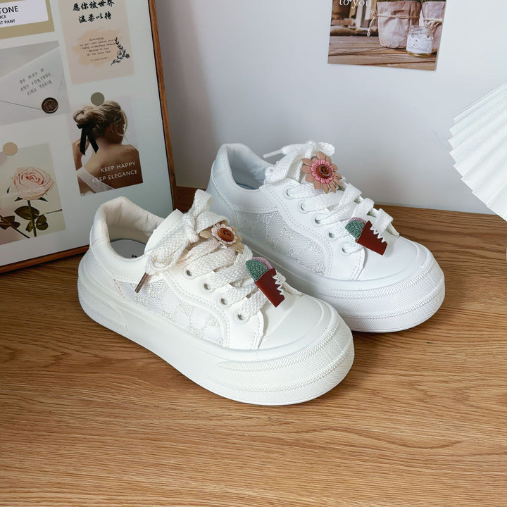 Dame sneakers med floral applikationsdesign og åndbar konstruktion Stilla