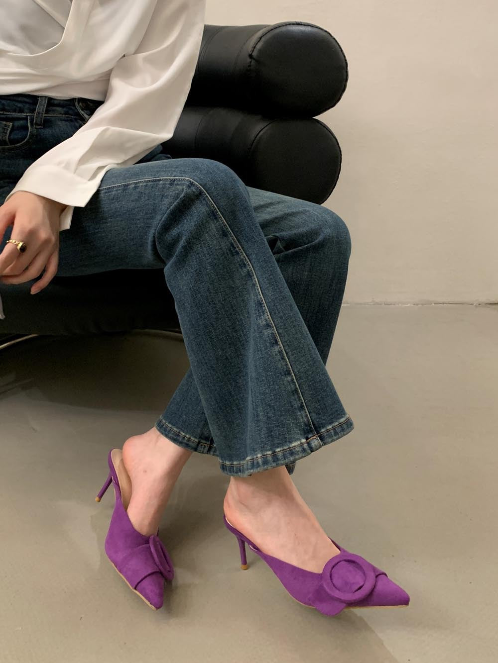 Dame Slingback-pumps med moderne ringdetalje og delikat spidsdesign Stilla