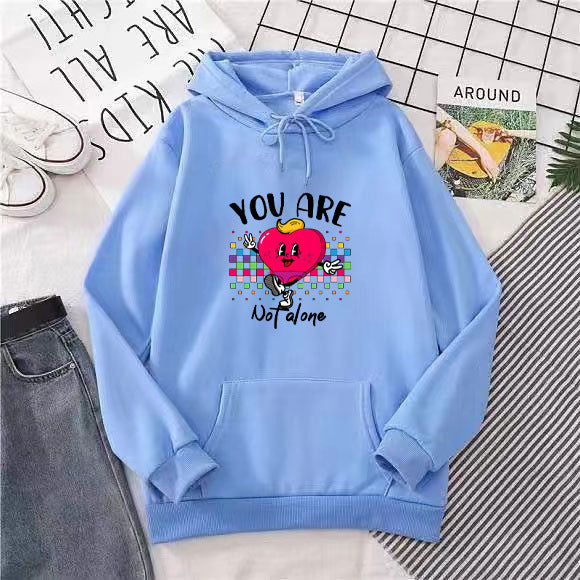 Kvinders hoodie med sjovt hjerte design Skovae