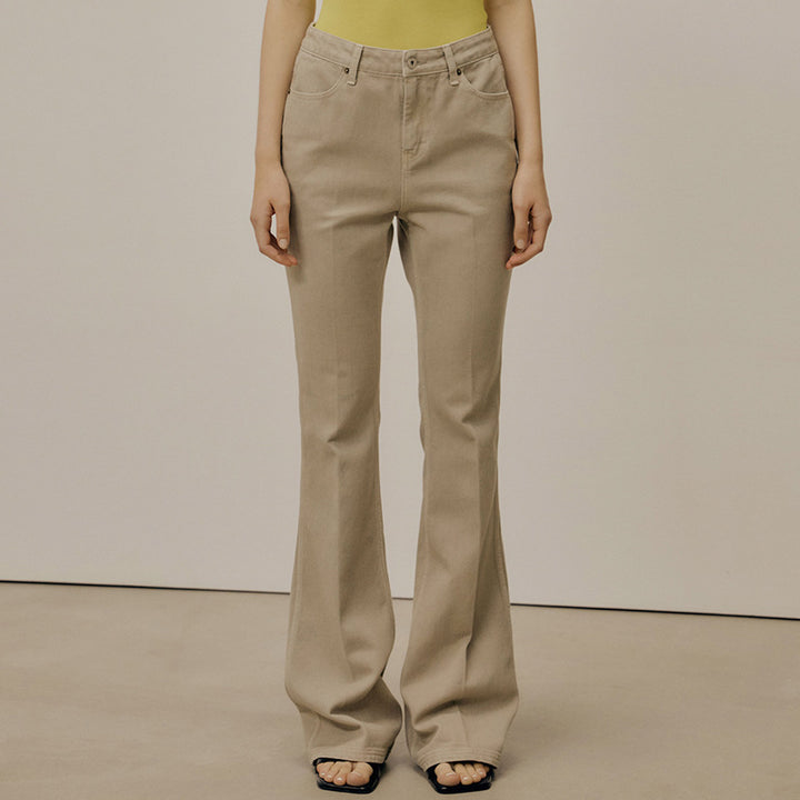 Dame High-Waist Bootcut Jeans med behagelig pasform Stilla