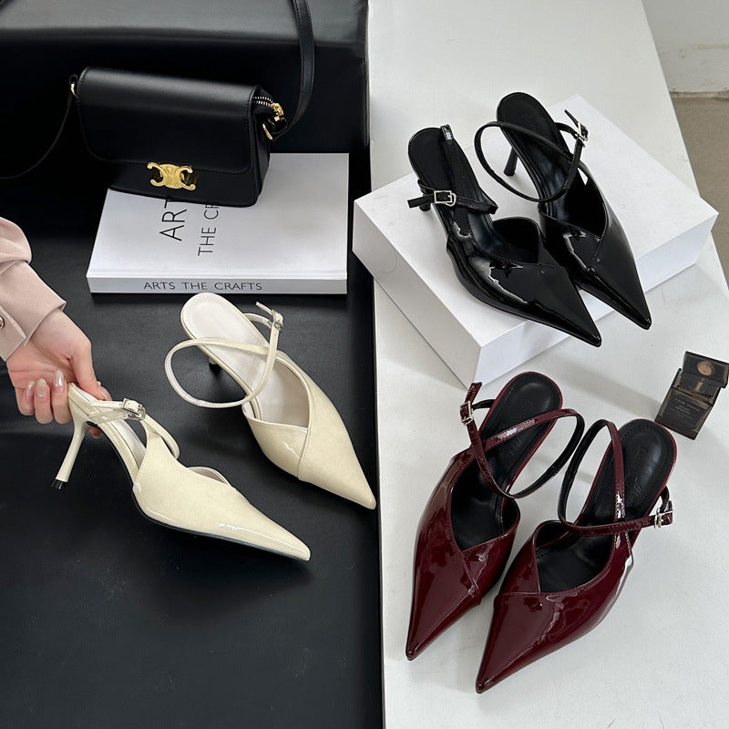Dame Slingback Pumps med elegant spidsprofil og moderne spænde Stilla