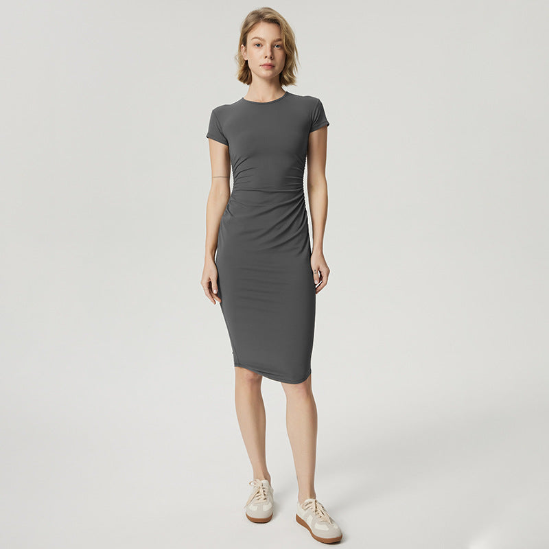 Dame figursyet midi kjole med rynket design Stilla