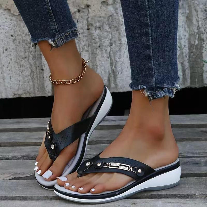 Dame fashionable flip-flops Stilla