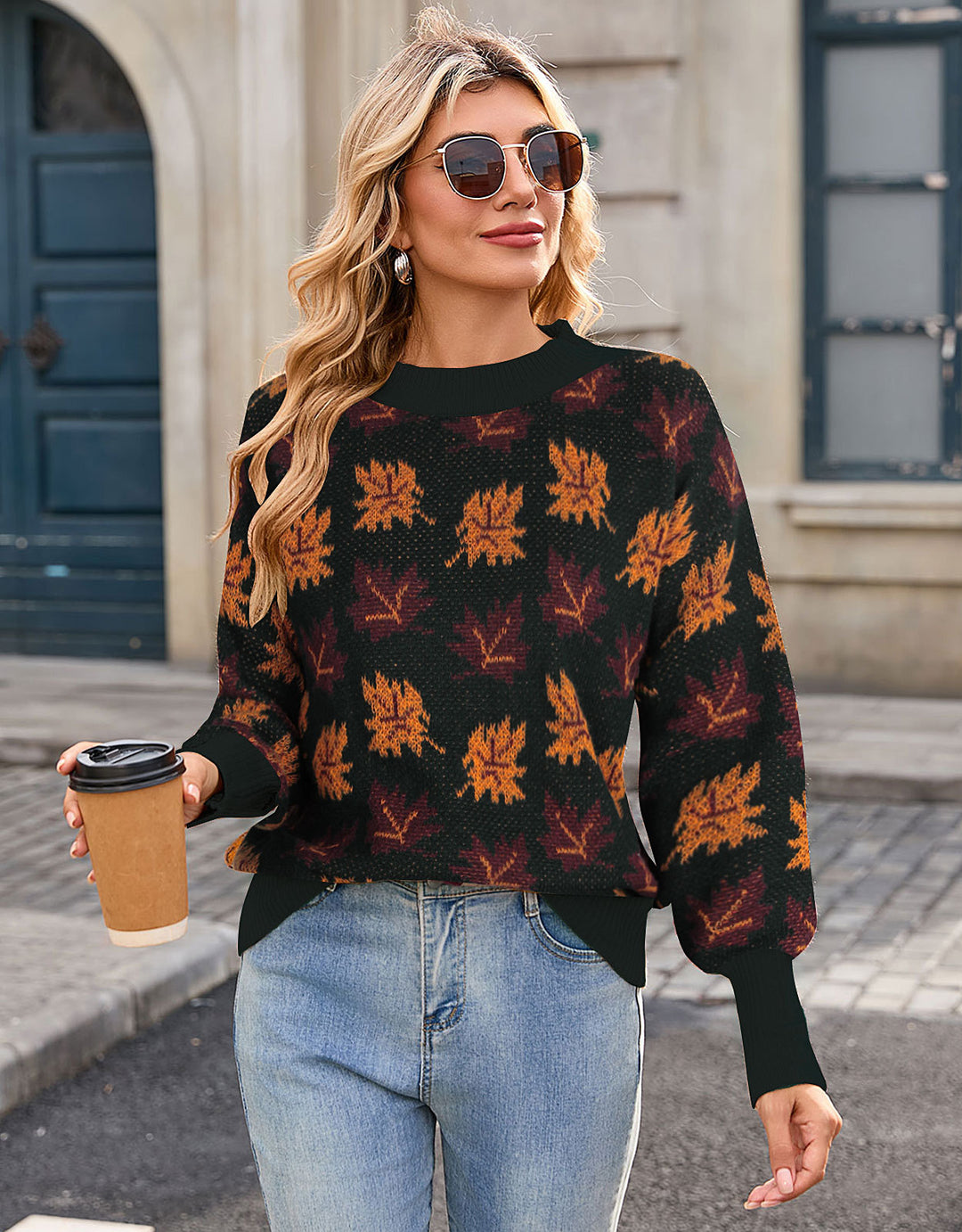 Damens strikket sweater med efterårsblad design Stilla