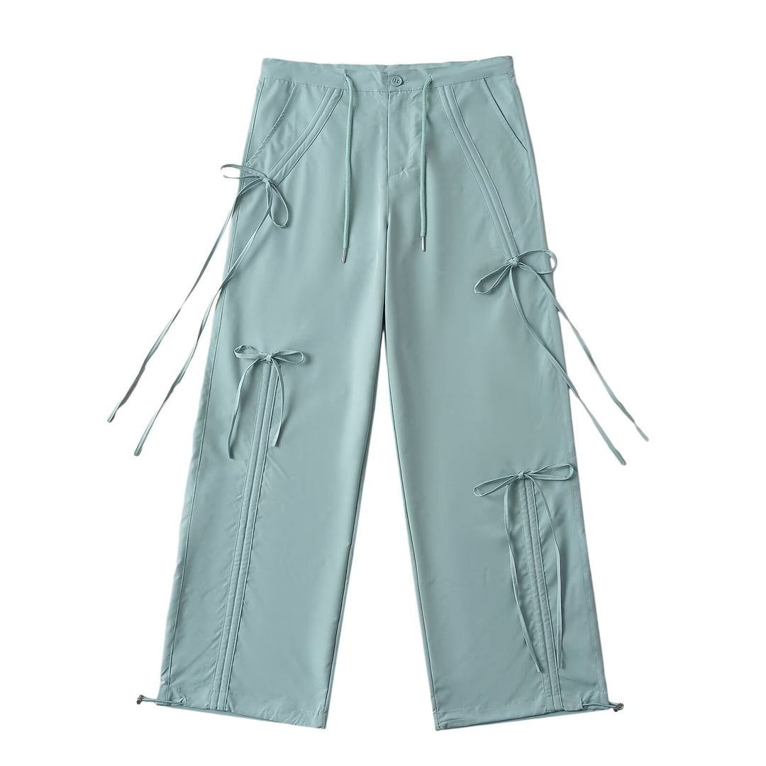 Dame moderigtig High-Waist Cargo-bukser med justerbar snørrelukning og praktiske sidelommer Stilla