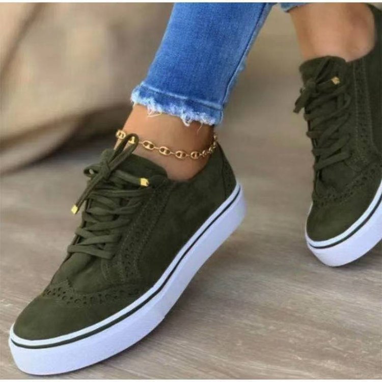 Dame sporty sneakers med dekorative broguing-detaljer og åndbar sål Stilla
