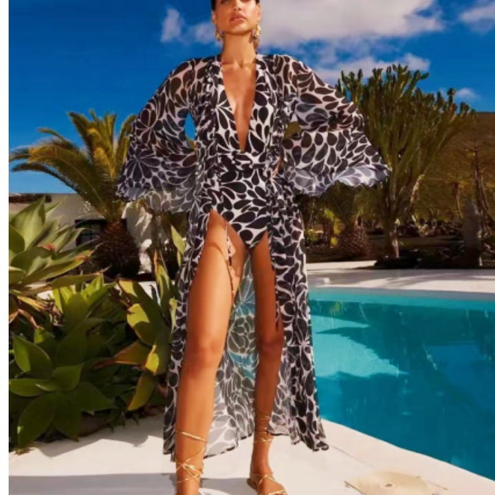 Dame Strandmode-Kimono med elegant snit og blomsteragtigt mønster Stilla