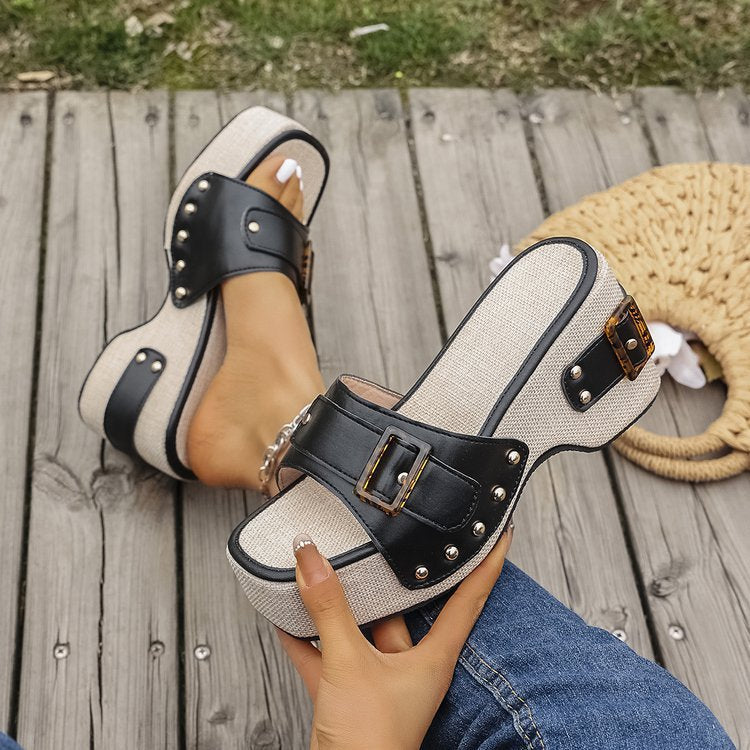 Dame Wedge-sandaler med stilfuld spænde og flettet design Stilla