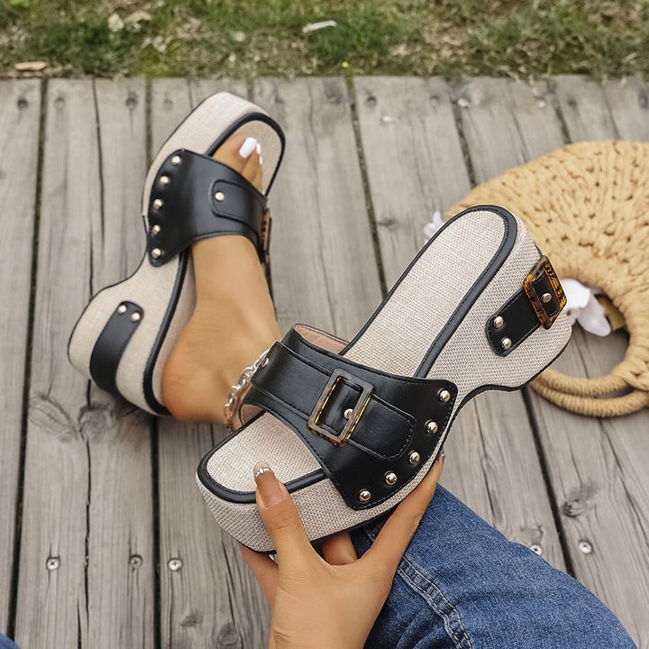 Dame Wedge-sandaler med stilfuld spænde og flettet design Stilla