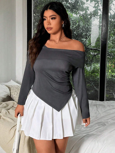 Dame asymmetrisk top med elegant rynk Stilla