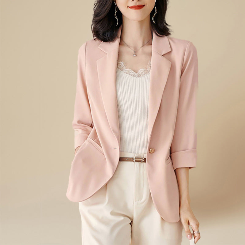 Dame stilfuld blazer med elegante detaljer og moderne snit Stilla