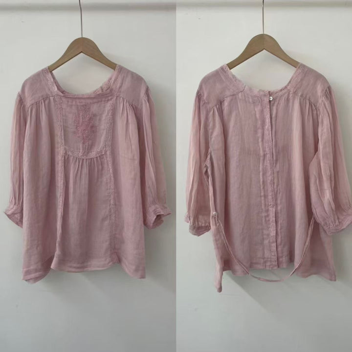 Femme Let Broderet Bluse Stilla