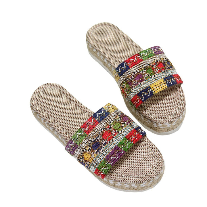 Dame platform-sandaler med flettet detaljer og skridsikker sål Stilla