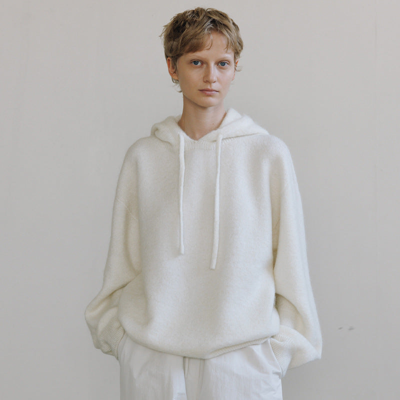 Damer afslappet hoodie lavet af blødt strikkemateriale med hætte og oversized snit Stilla