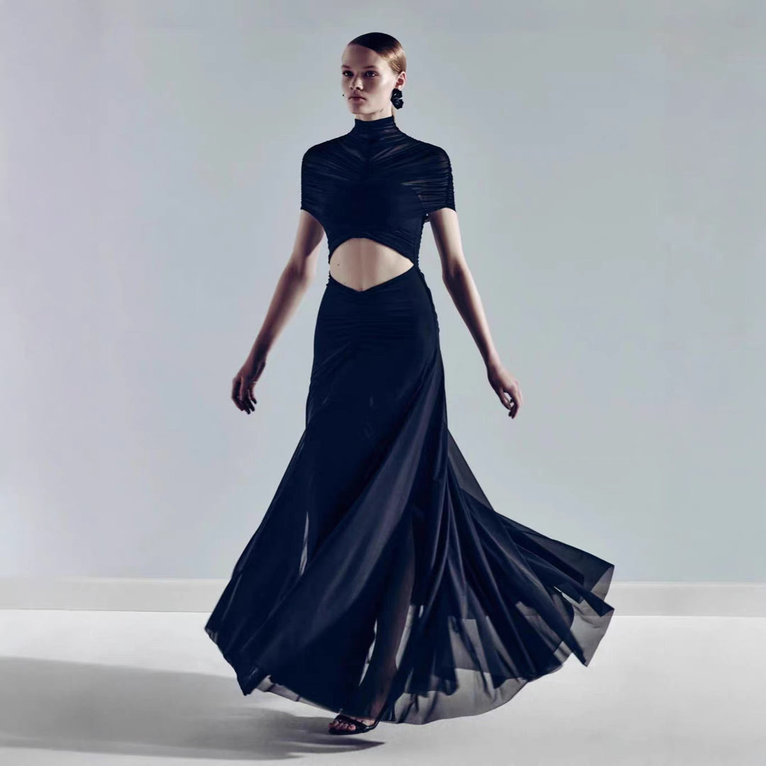 Dame Elegant Cut-Out Maxikjole med højtstående design og raffinerede draperinger Skovae